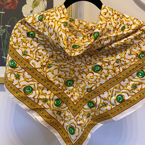 Oscar de la Renta Oversized Silk Scarf - Picture 6 of 7